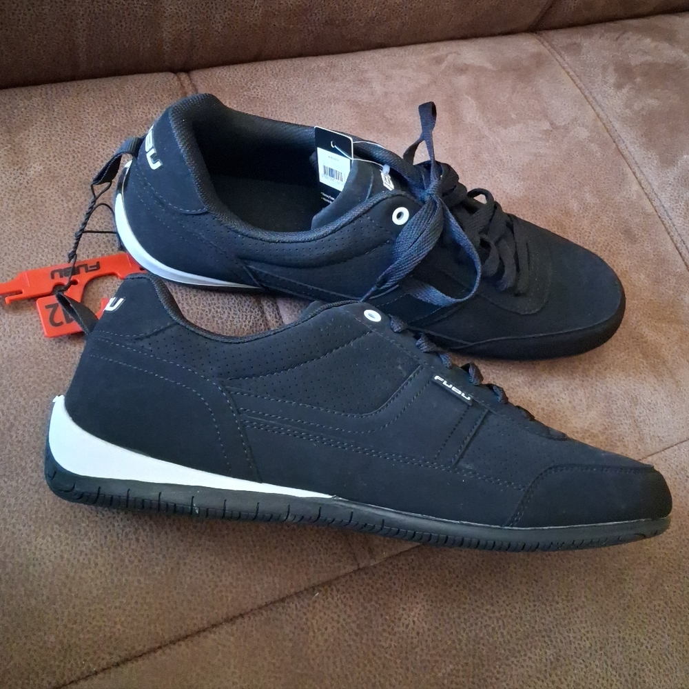 FUBU Kole II Men's Black and White Sneakers Size 12